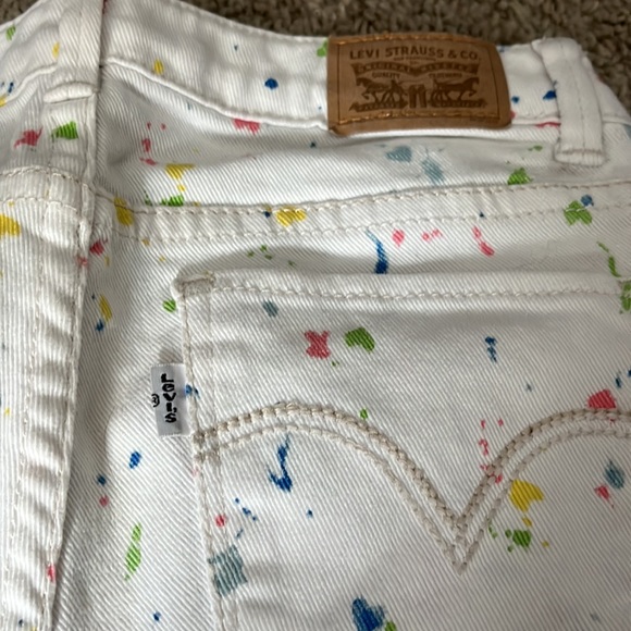 Levi’s Shorts - Picture 3 of 6
